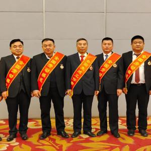 重磅！AG厅创园于文平获“全国劳模”殊荣！
